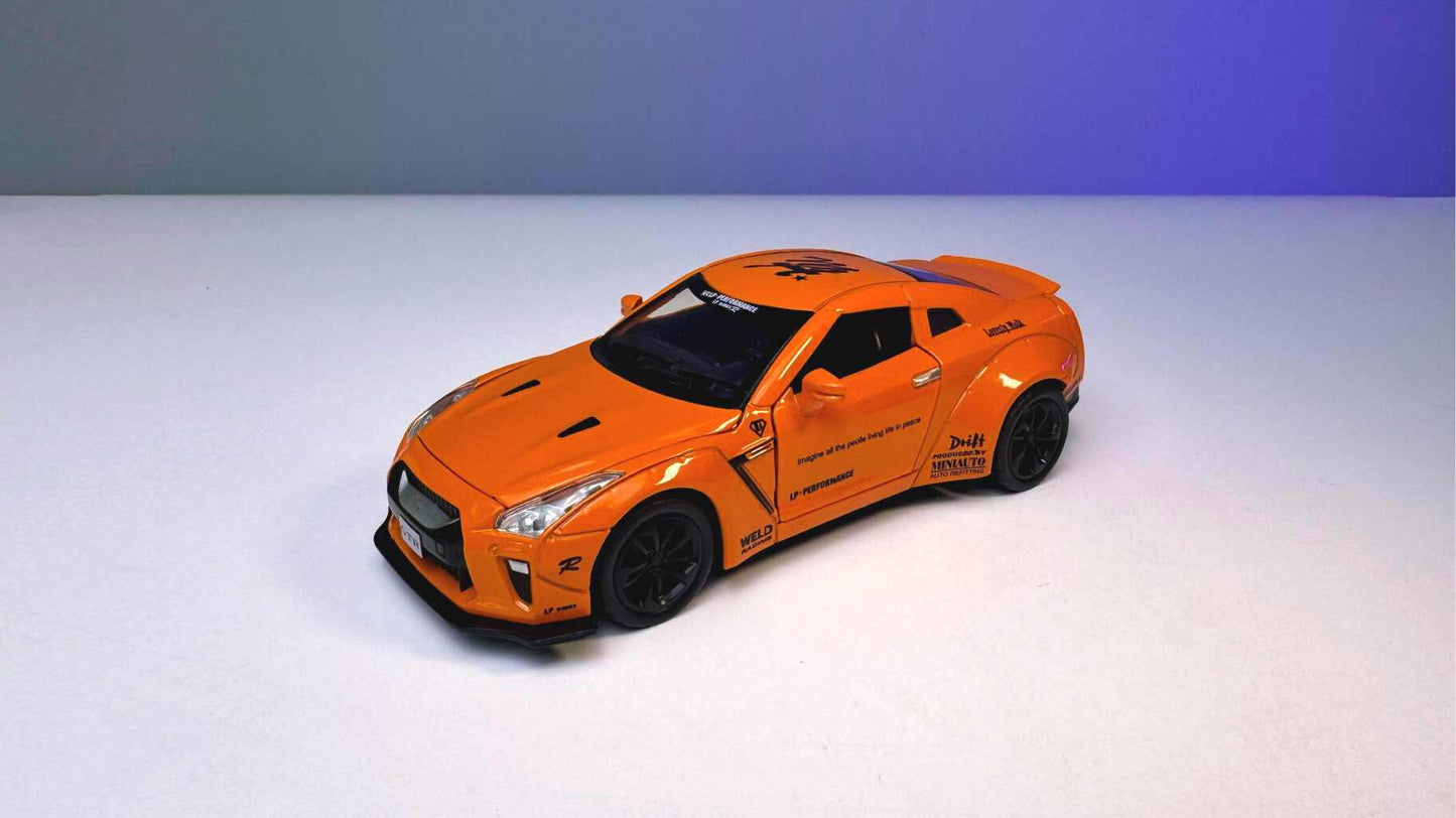 1:32 Scale Nissan GTR R35 Openable Doors, Trunk and Hood without Case