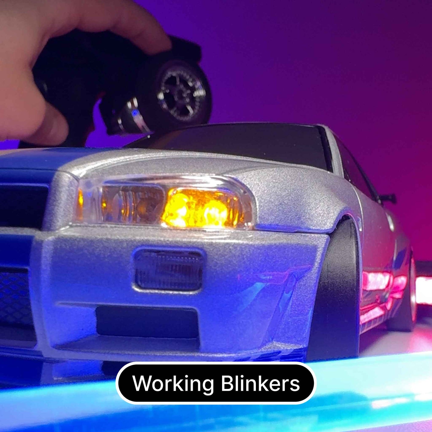 1:18 RC Drift Car Nissan GTR R34 2.4G RWD with ESP Gyroscope Metal Alloy Body LED Lights