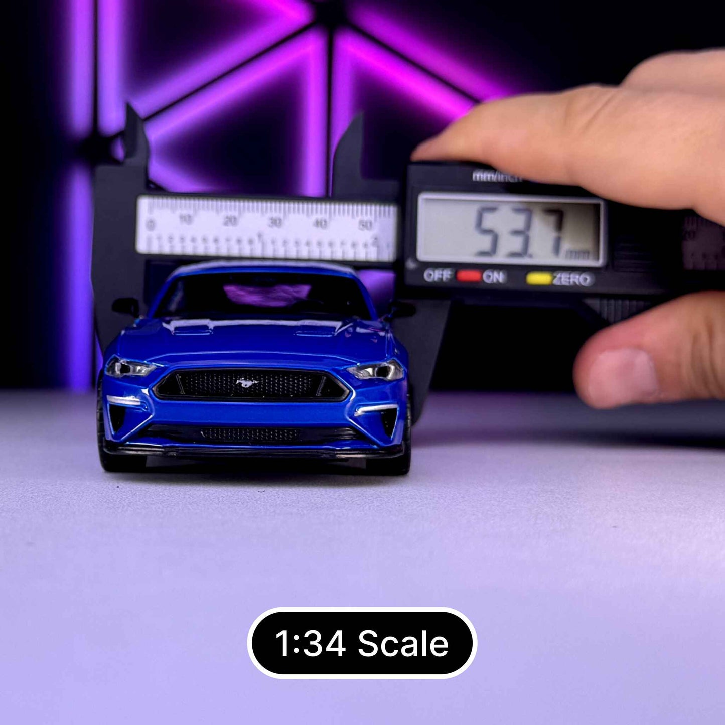 1:34 Scale Ford Mustang GT 2018, Detailed Scale Model