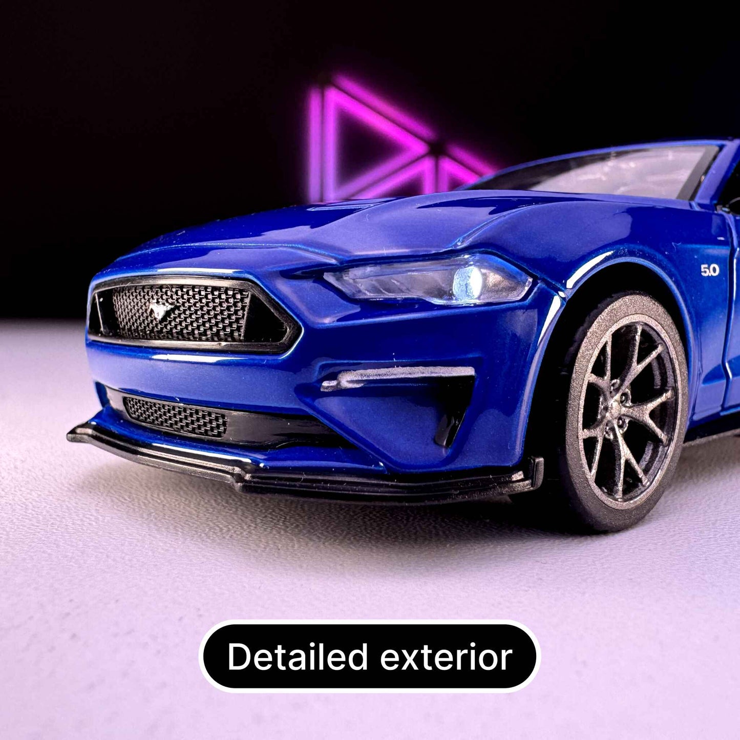 1:34 Scale Ford Mustang GT 2018, Detailed Scale Model