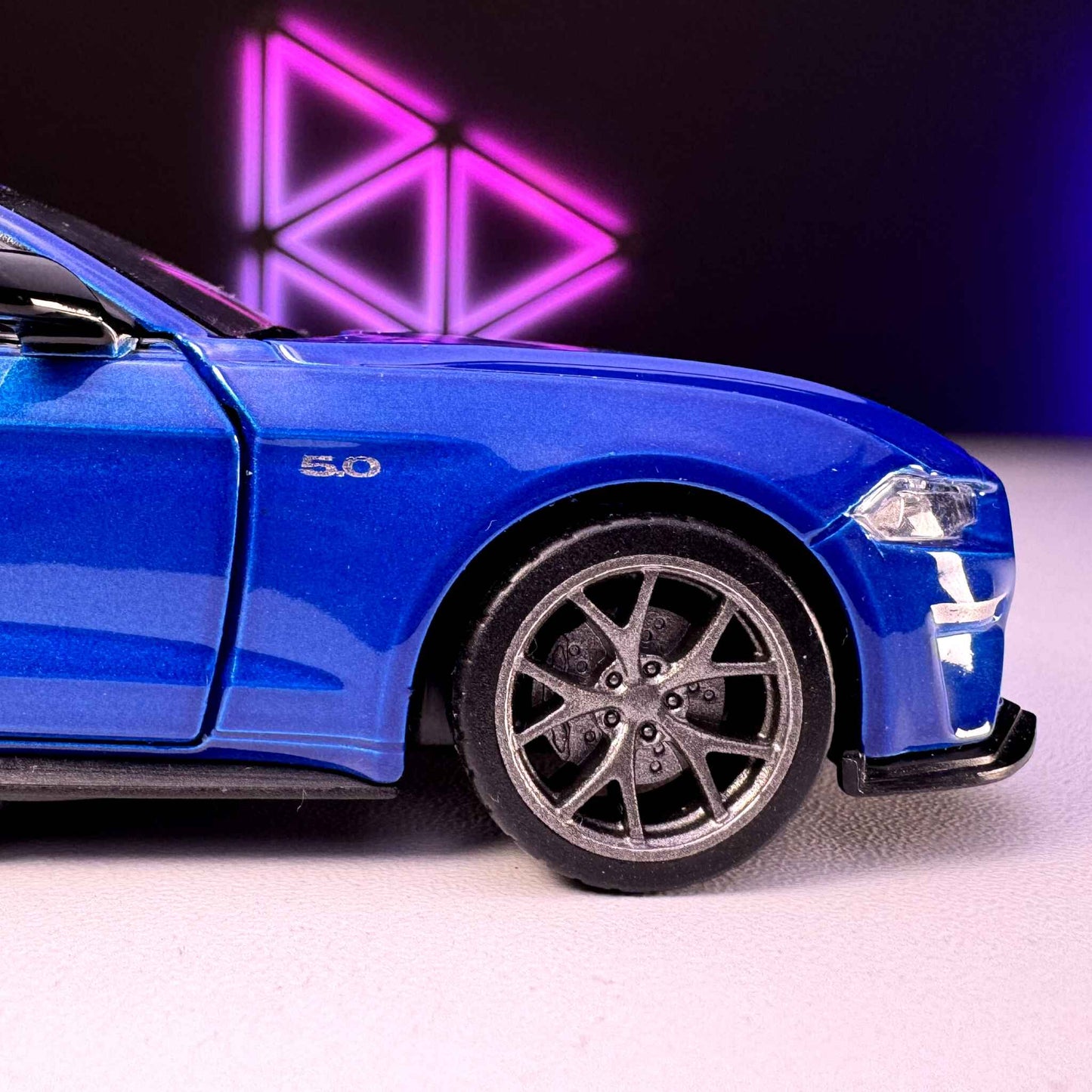 1:34 Scale Ford Mustang GT 2018, Detailed Scale Model