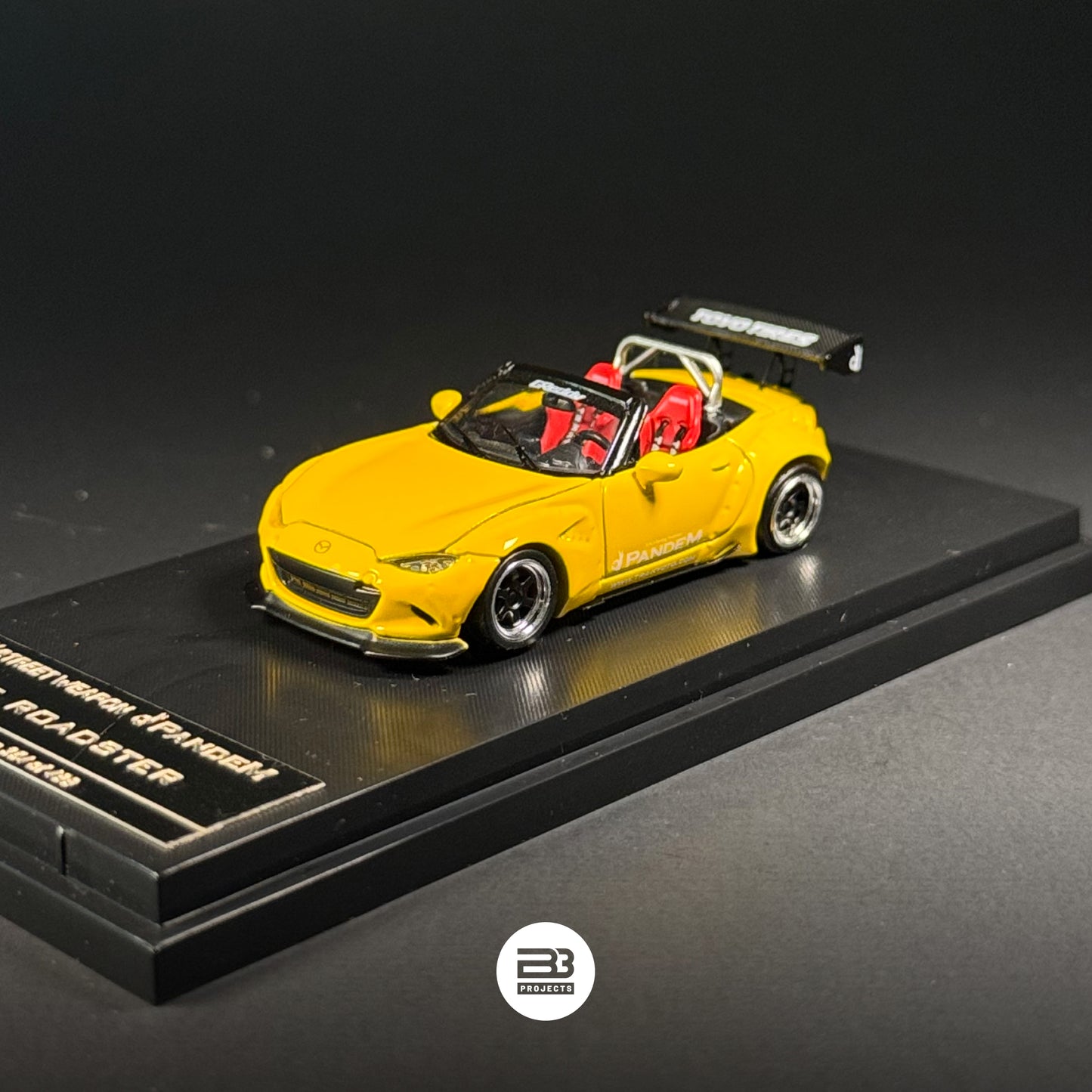 1:64 Mazda MX-5 ND with Pandem Wide Body