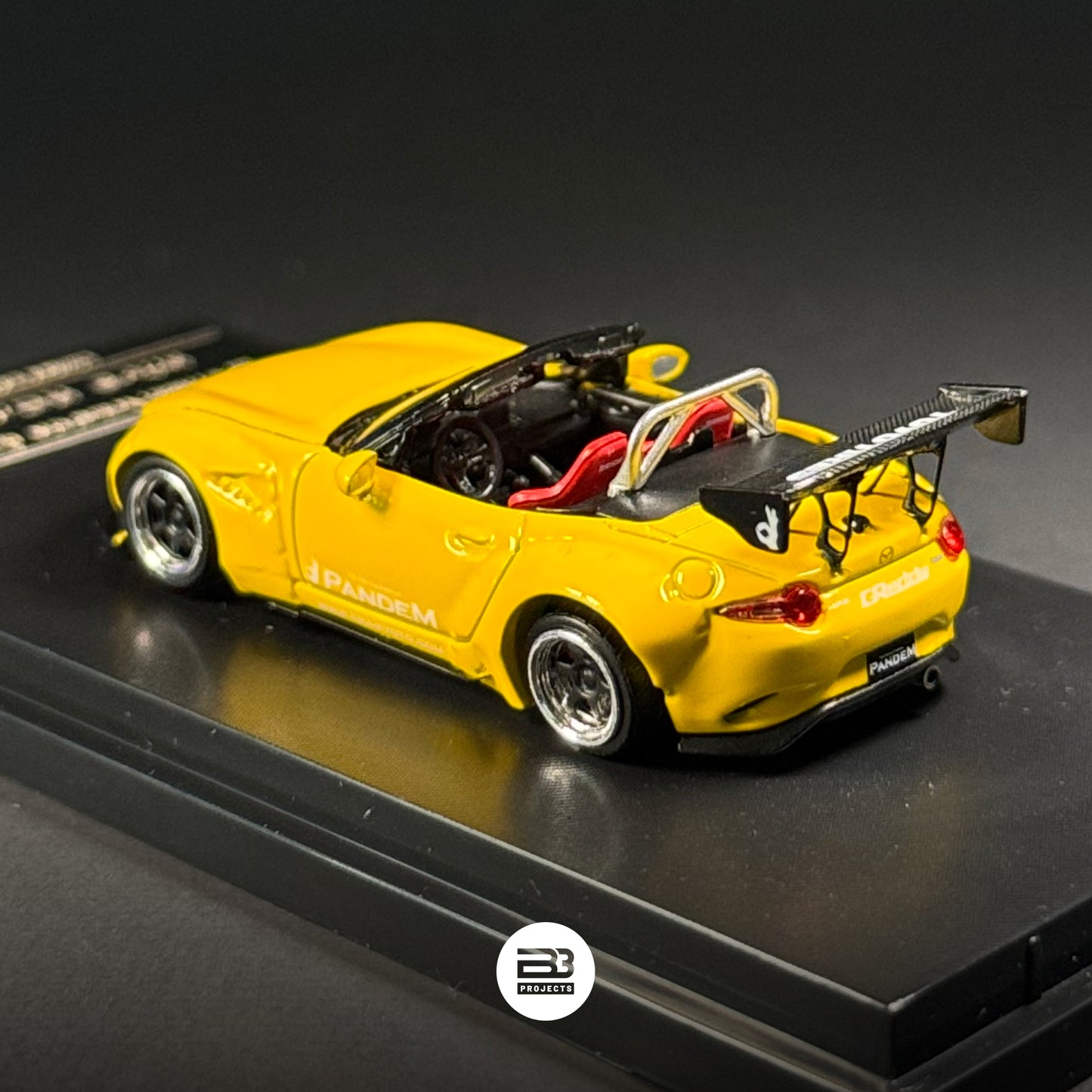 1:64 Mazda MX-5 ND with Pandem Wide Body